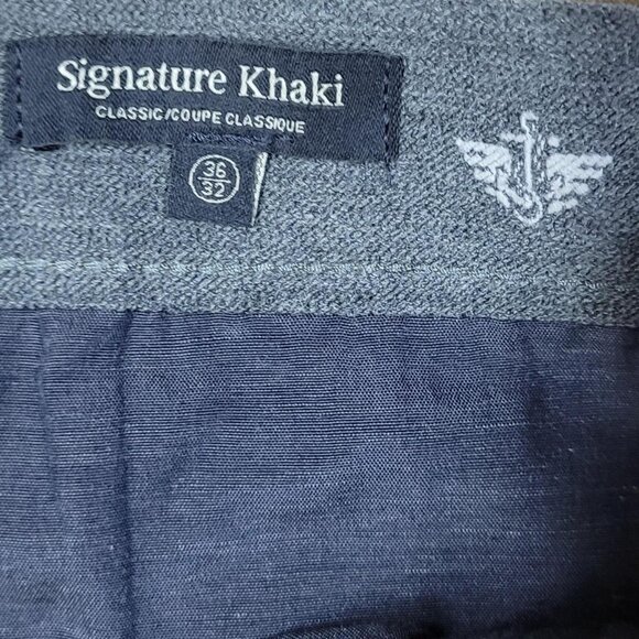 NWT Dockers Classic fit 36 x 32 Signature Khaki Iron Free with Stain Defender - Picture 4 of 5